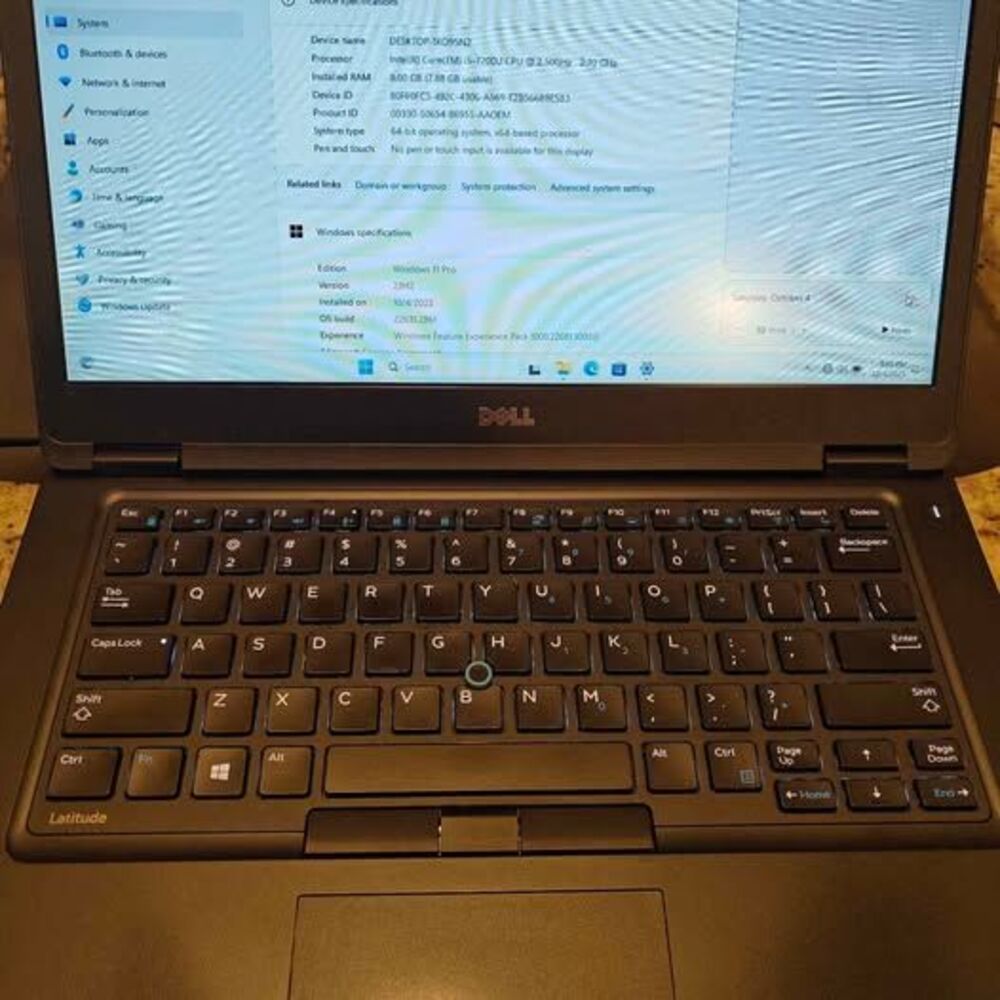 Dell latitude 5480 240gb SSD l 8gb ram | i5-7200 | Win11 pro